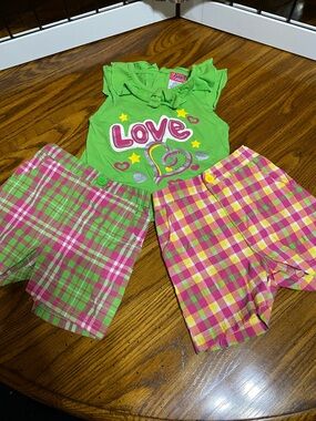 Tee and shorts set 1 tee 3 shorts lime green pink yellow